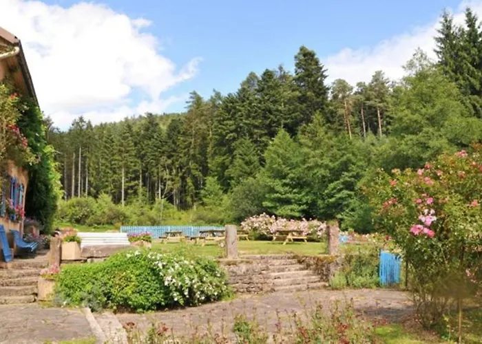 De La Cholotte Inn *